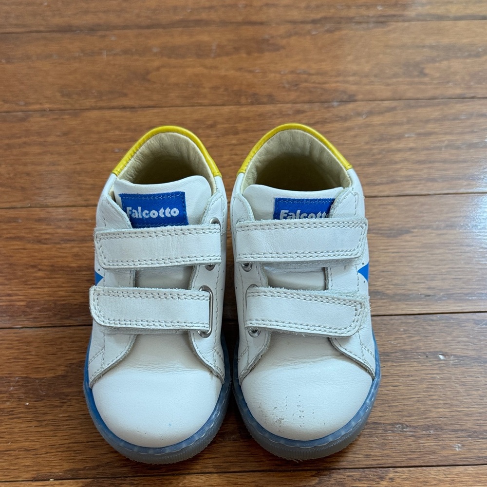 Alcott Kids Sneakers in White and Blue with Yellow Accents